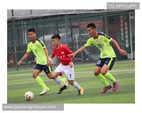 足球明星玩偶带你体验绿茵场上的激情与梦想尽在掌握之中